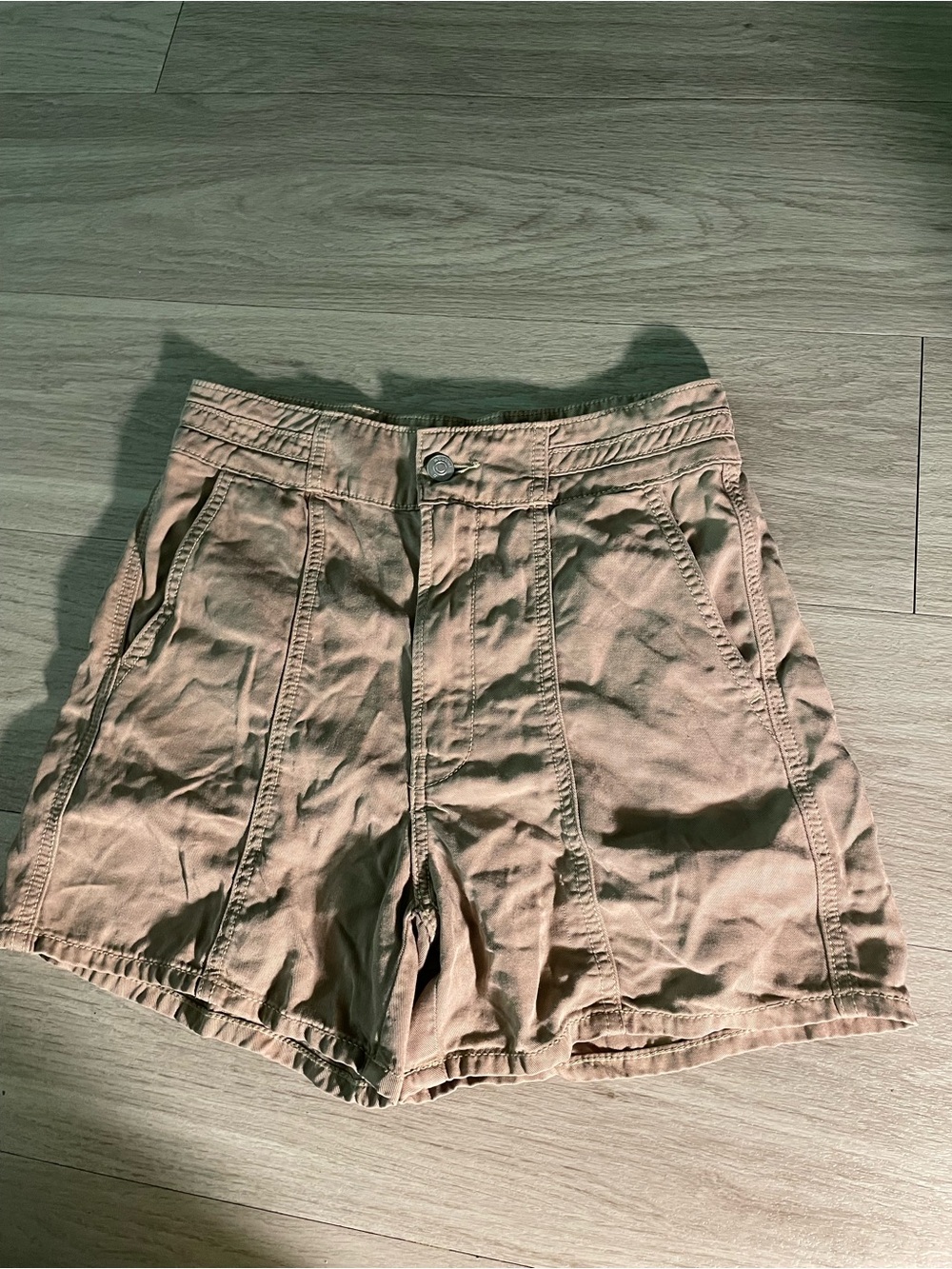 Hudson Jeans High-Waist Utility Shorts in Tan